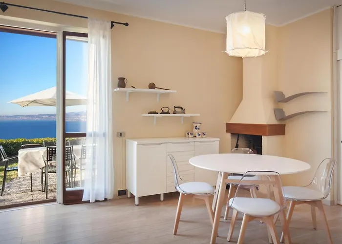 Apartment Ai Vigneti With Pool Bardolino