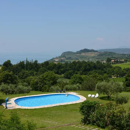 Ai Vigneti With Pool